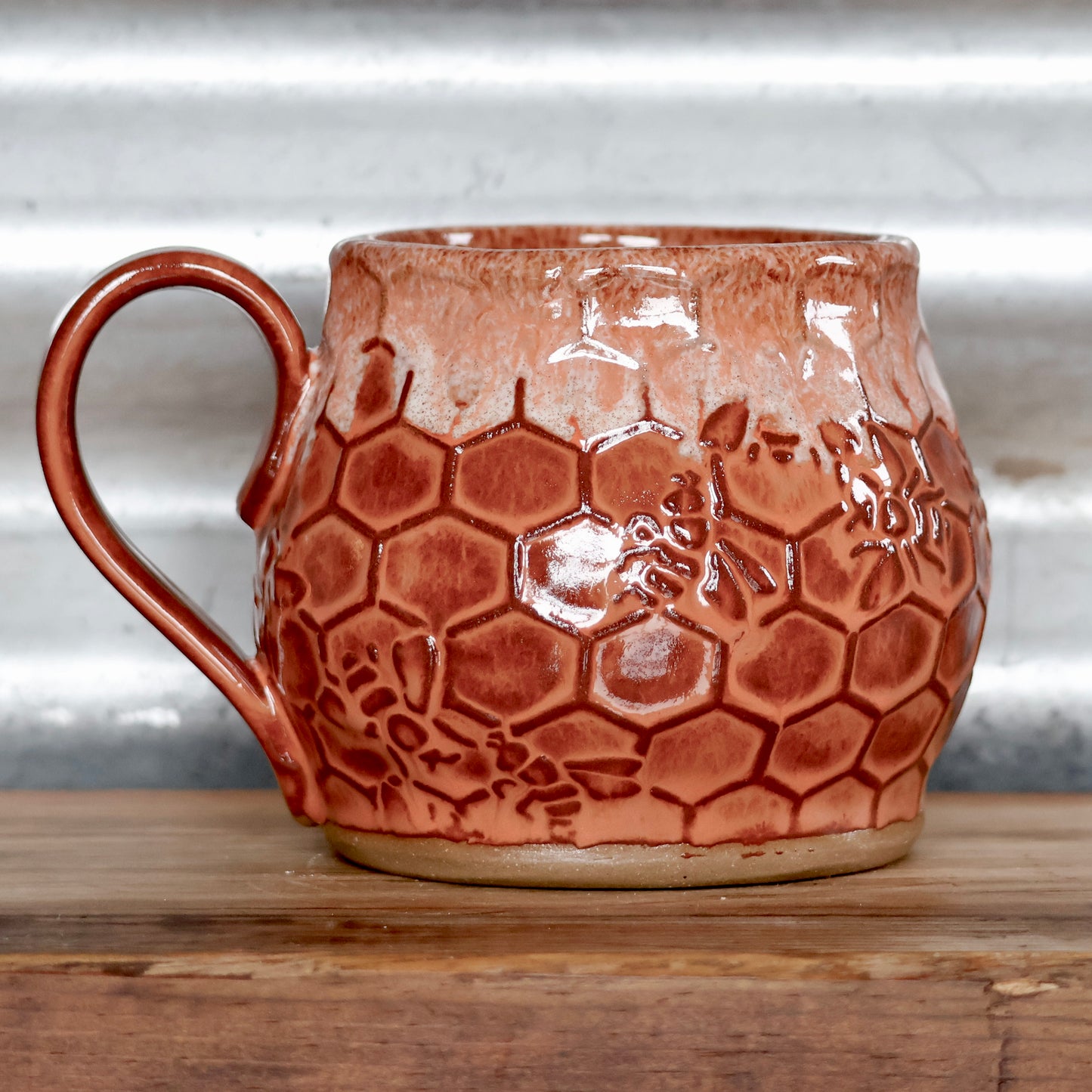 1047-Bee Mug