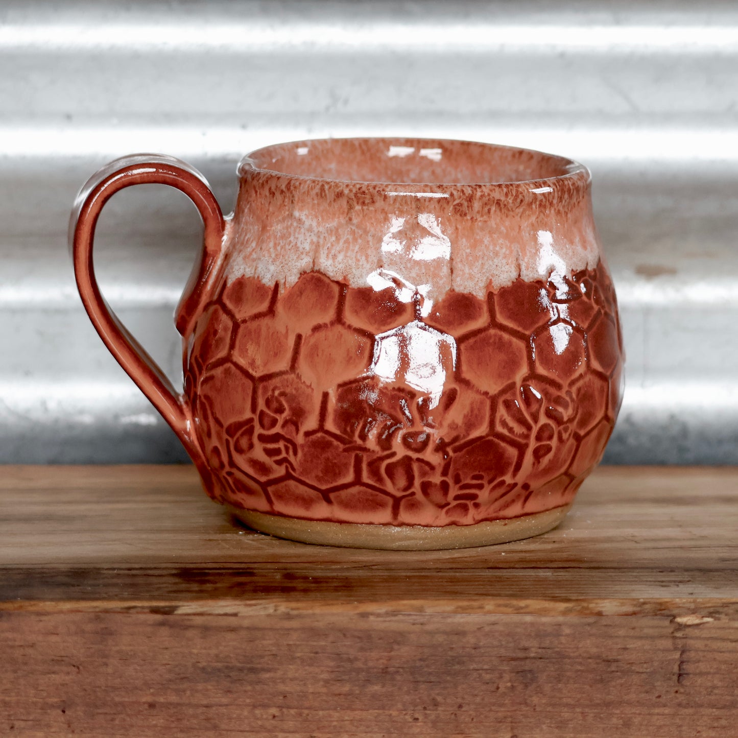 1046-Bee Mug
