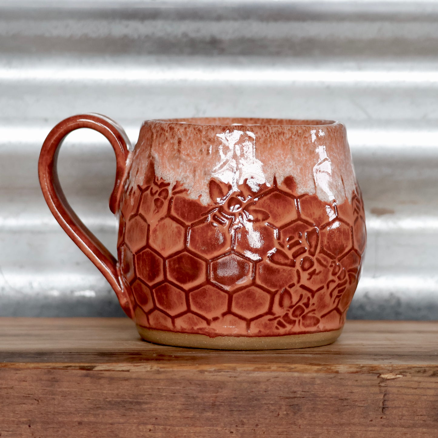 1044-Bee Mug
